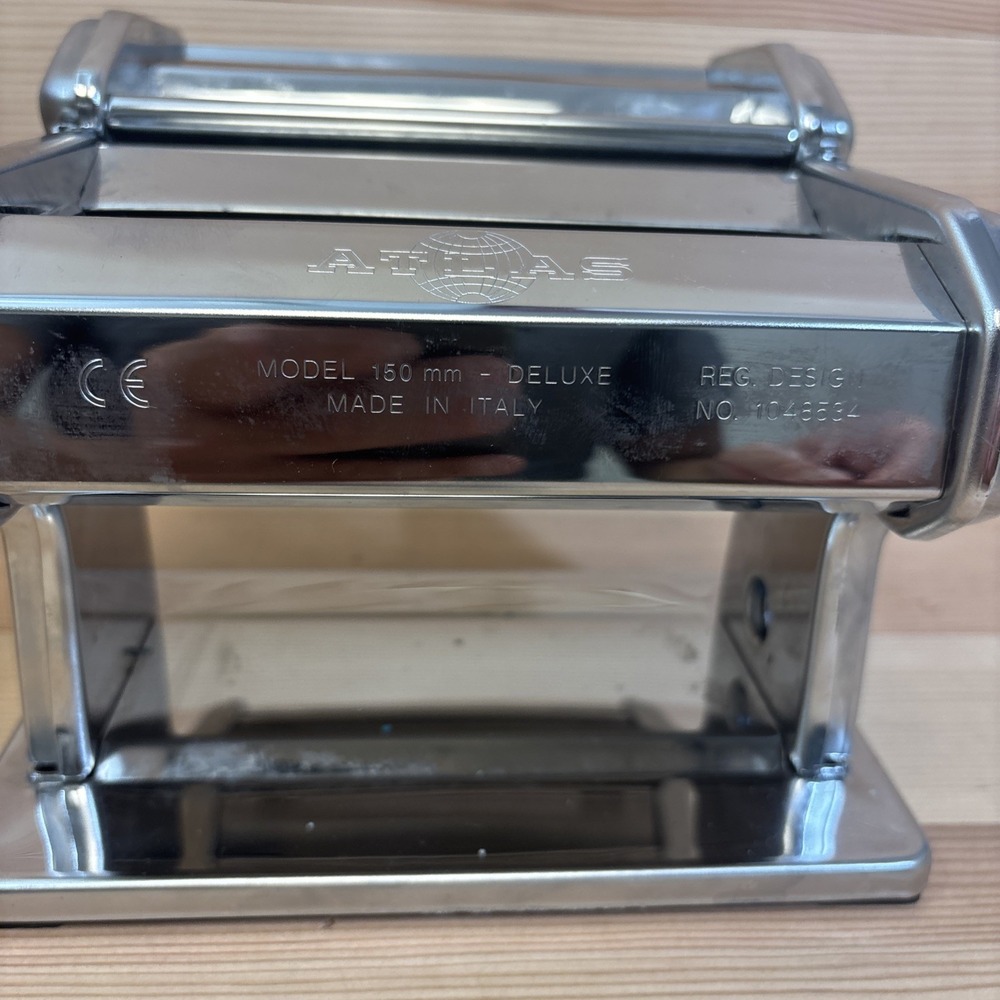 Marcato Atlas 150 Manual Pasta Maker w/ Clamp, Crank & Lasagne/Fettuccine - Picture 8 of 16
